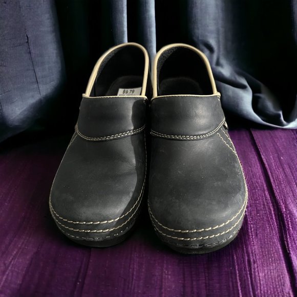 Sanita Blue Nursing Clogs Size 8.5 - Picture 1 of 4